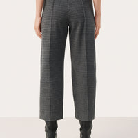 Ilisan Pantalon