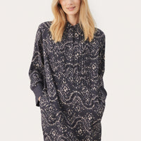 Cenette Robe