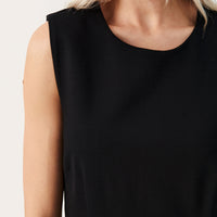 Dailyn Robe