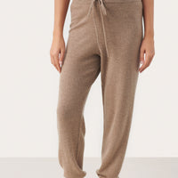 Deangela Pantalon