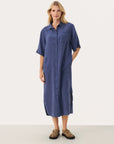 Regitta Robe