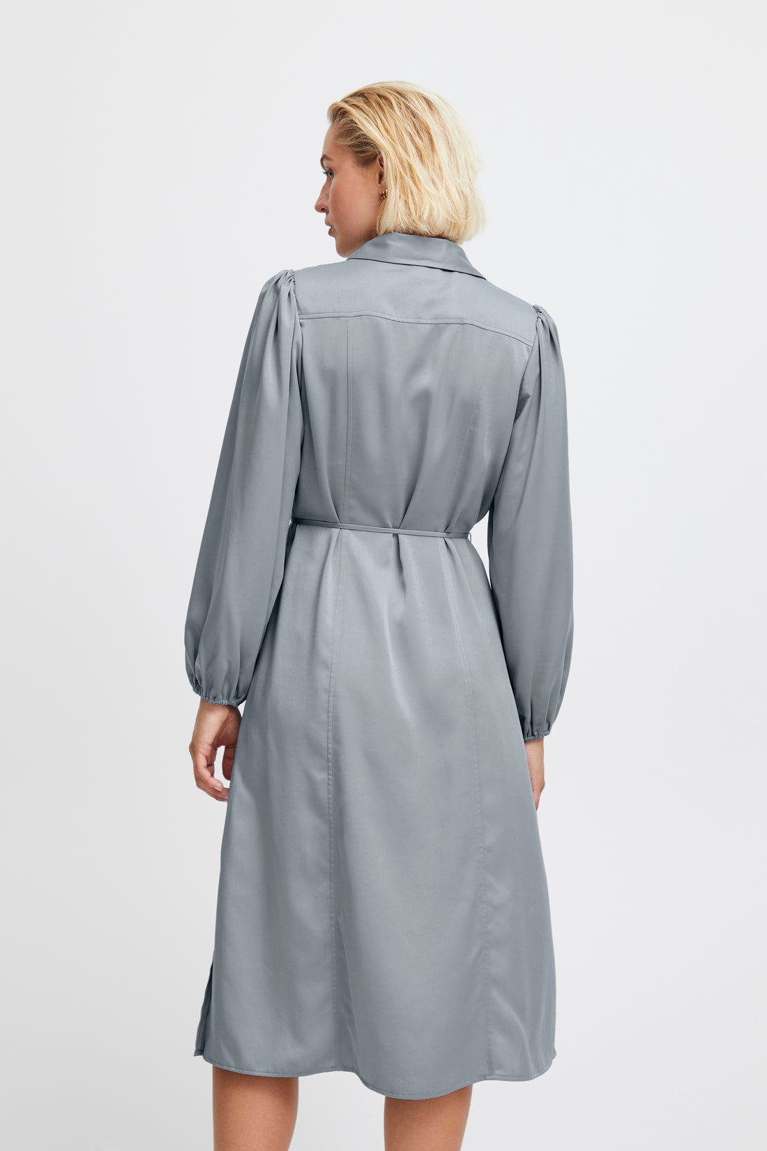 Donna Robe