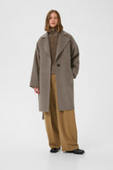 Yilla Manteau