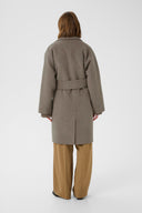 Yilla Manteau