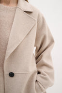 Yilla Manteau