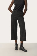 Ilisan Pantalon