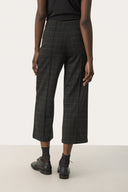 Ilisan Pantalon