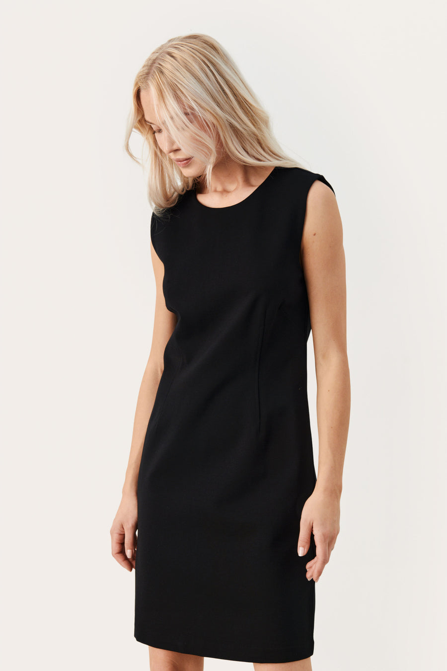 Dailyn Robe