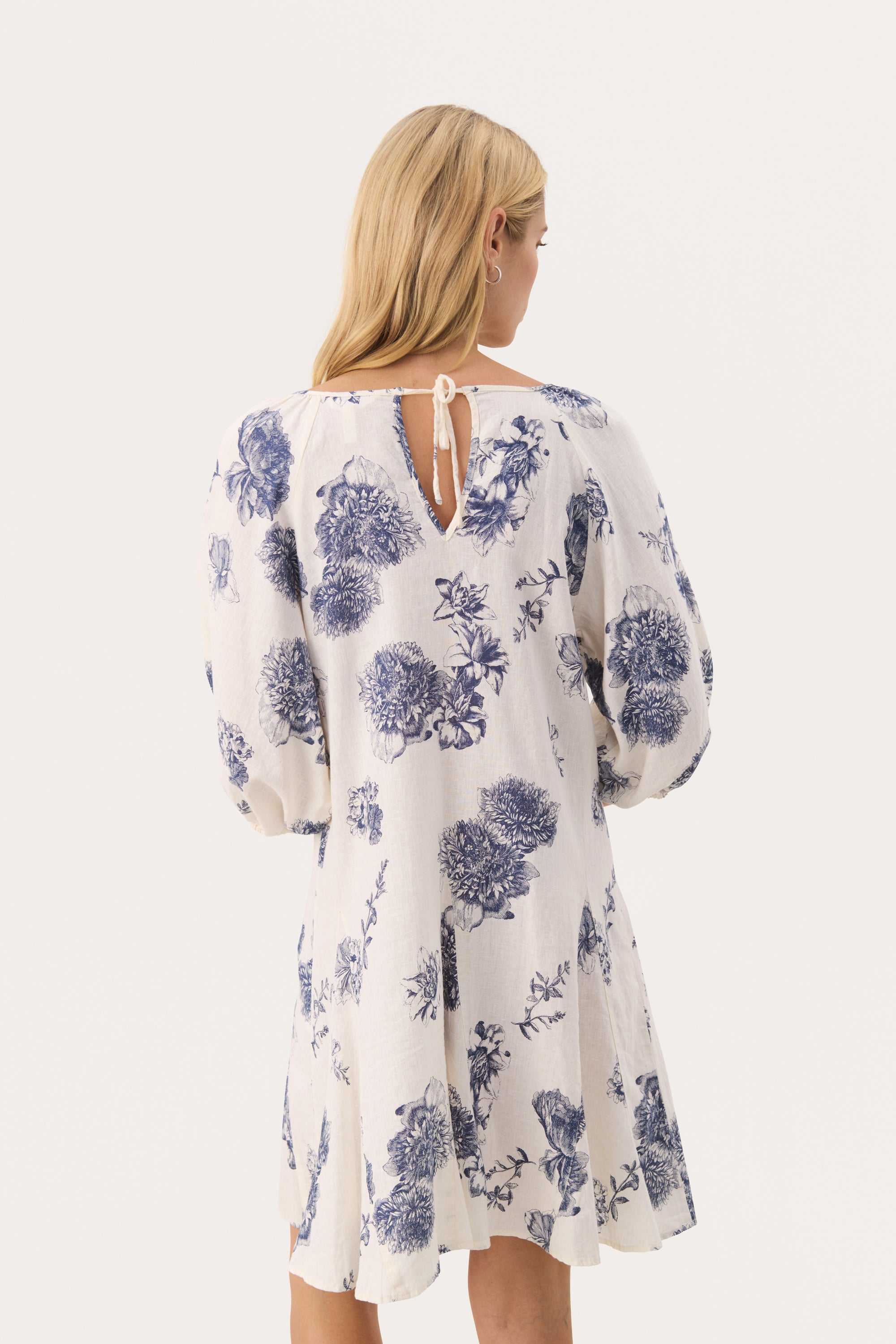 Ruthy Robe