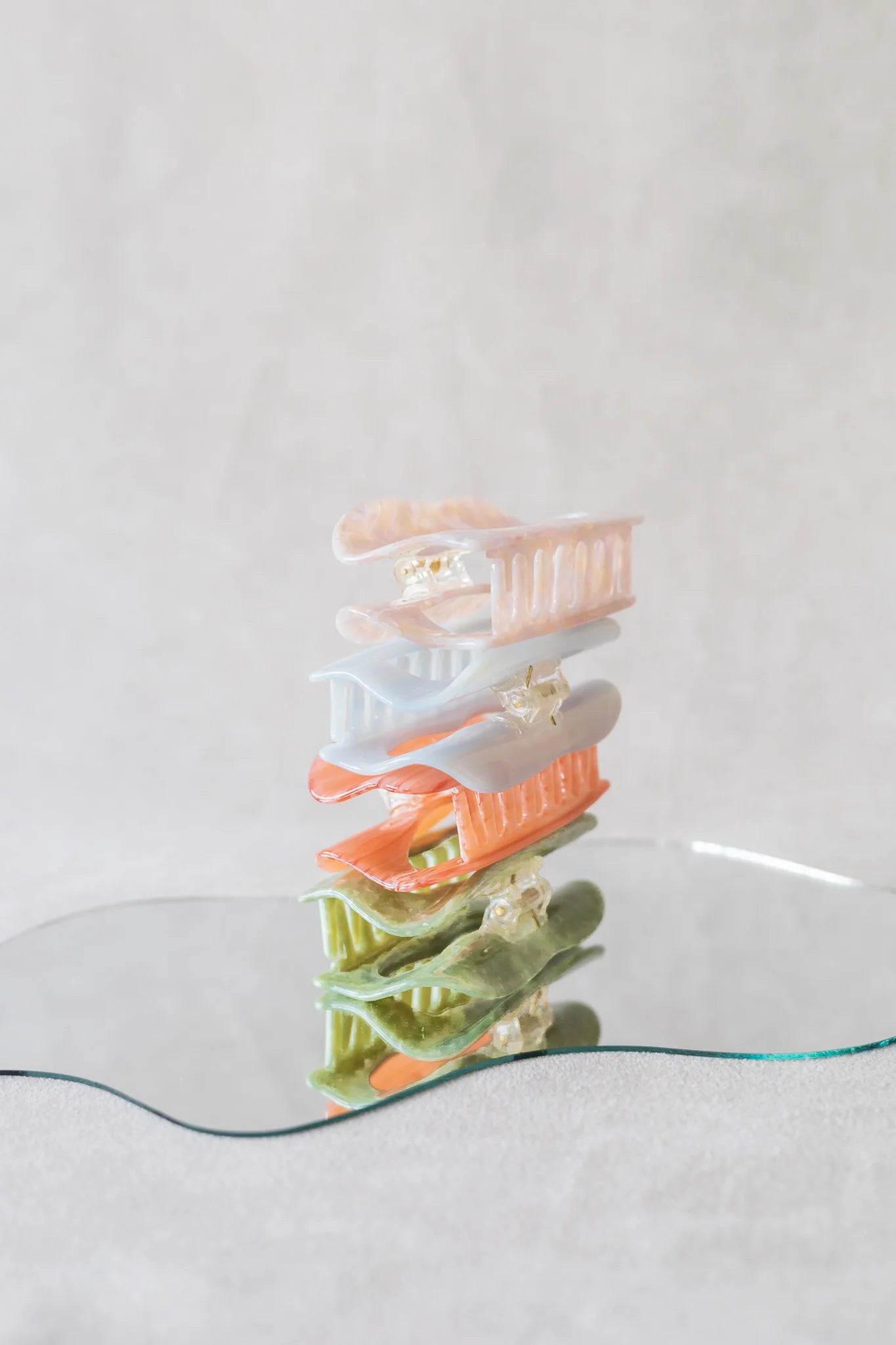 Pince à cheveux en acétate Ludi