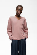 Tilda V-Neck Pull