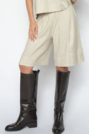 Ulla Miri Short