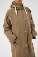 Yoko Manteau
