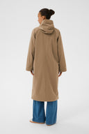 Yoko Manteau