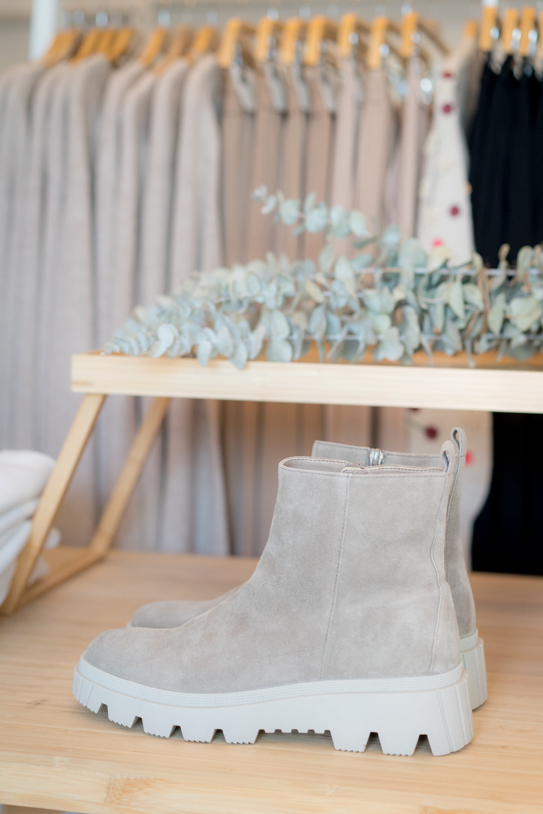 Margot Bottes - Gris