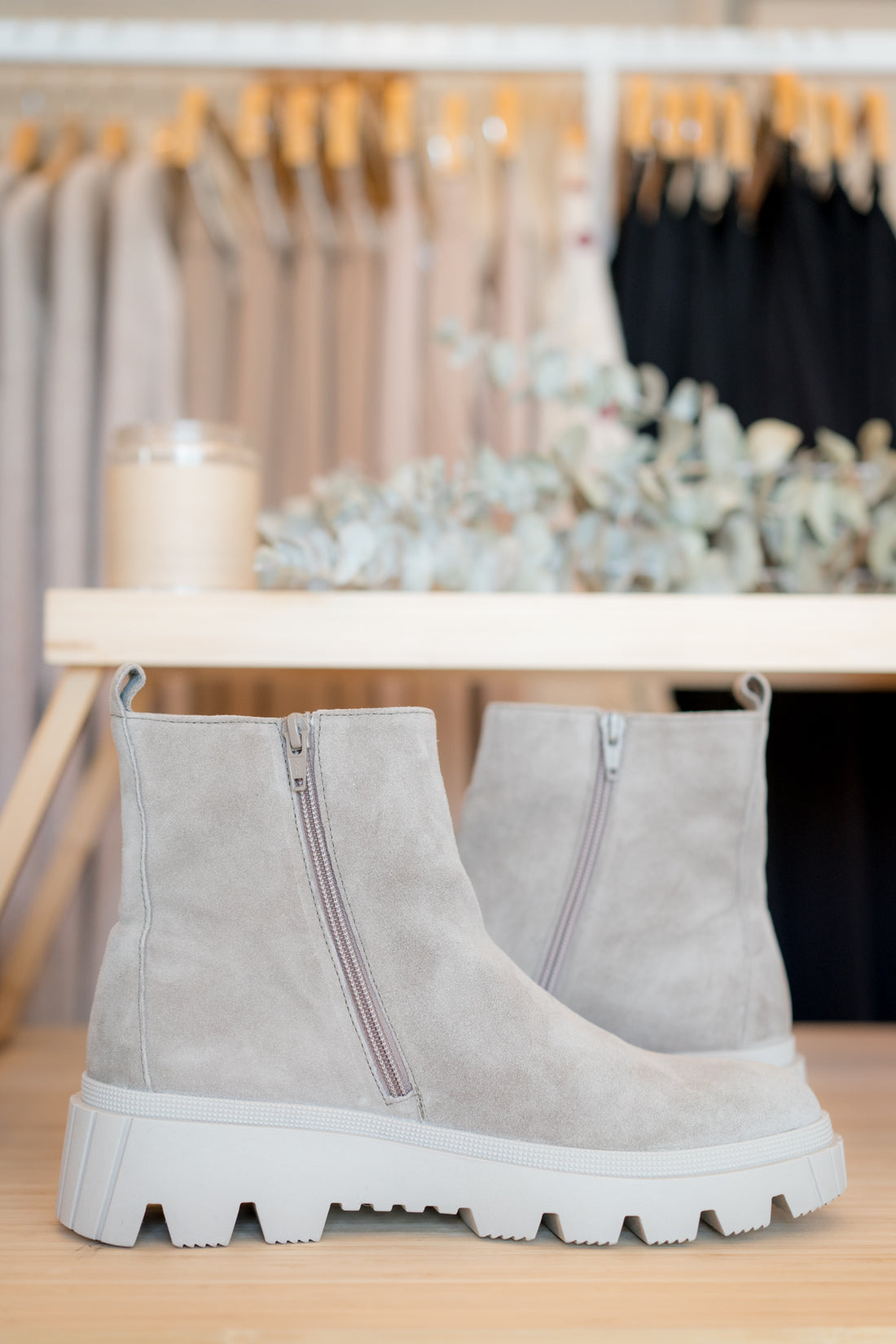Margot Bottes - Gris